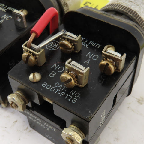 Allen Bradley 800T-PT16 600V Push Button Illuminated White Lot Of 2