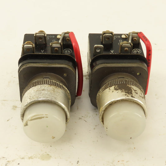 Allen Bradley 800T-PT16 600V Push Button Illuminated White Lot Of 2