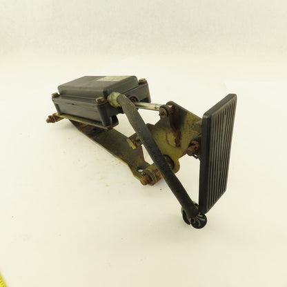 Caterpillar 091-7466 Accelerator Control Assembly W/Pedal From a M350 Forklift