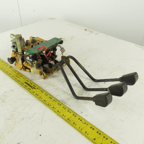 Caterpillar Mast Hydraulic Spool Valve Hand Control  From a M350 Forklift