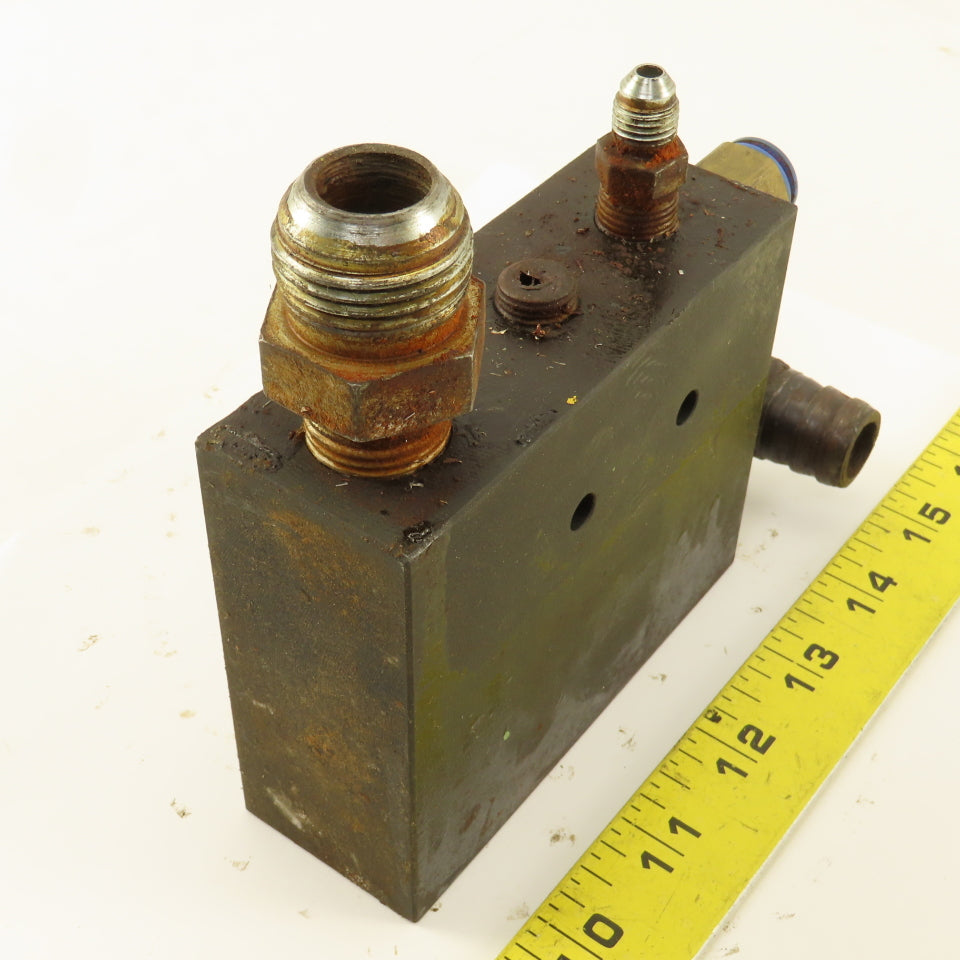 Steel Manifold Block 6 Port Right Angle Flow Pattern 1/2" 1/4" Ports