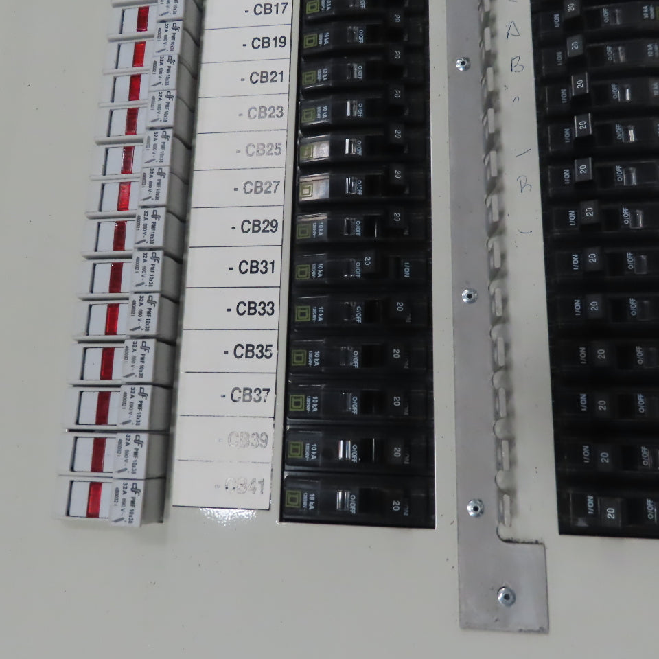 Vti FDPMF125 Fused Load Center 125A 208V 41 Single Pole 20A Breakers