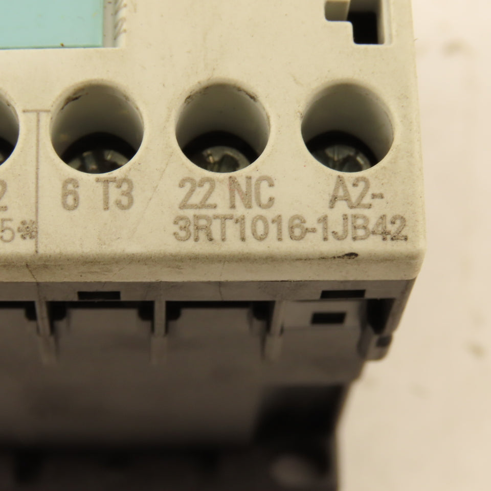 Siemens 3RT1016-1JB42 600V 20A Contactor 17-30V Coil