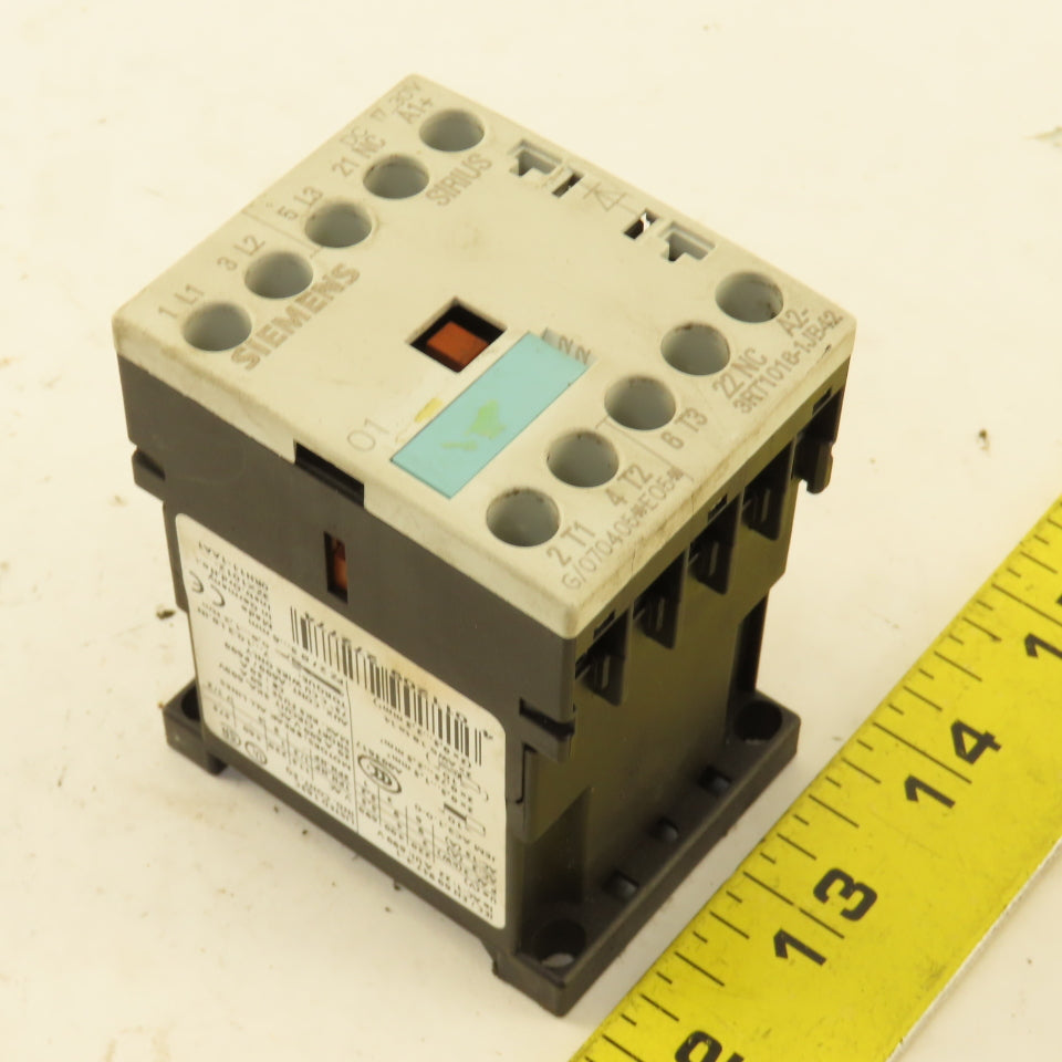 Siemens 3RT1016-1JB42 600V 20A Contactor 17-30V Coil