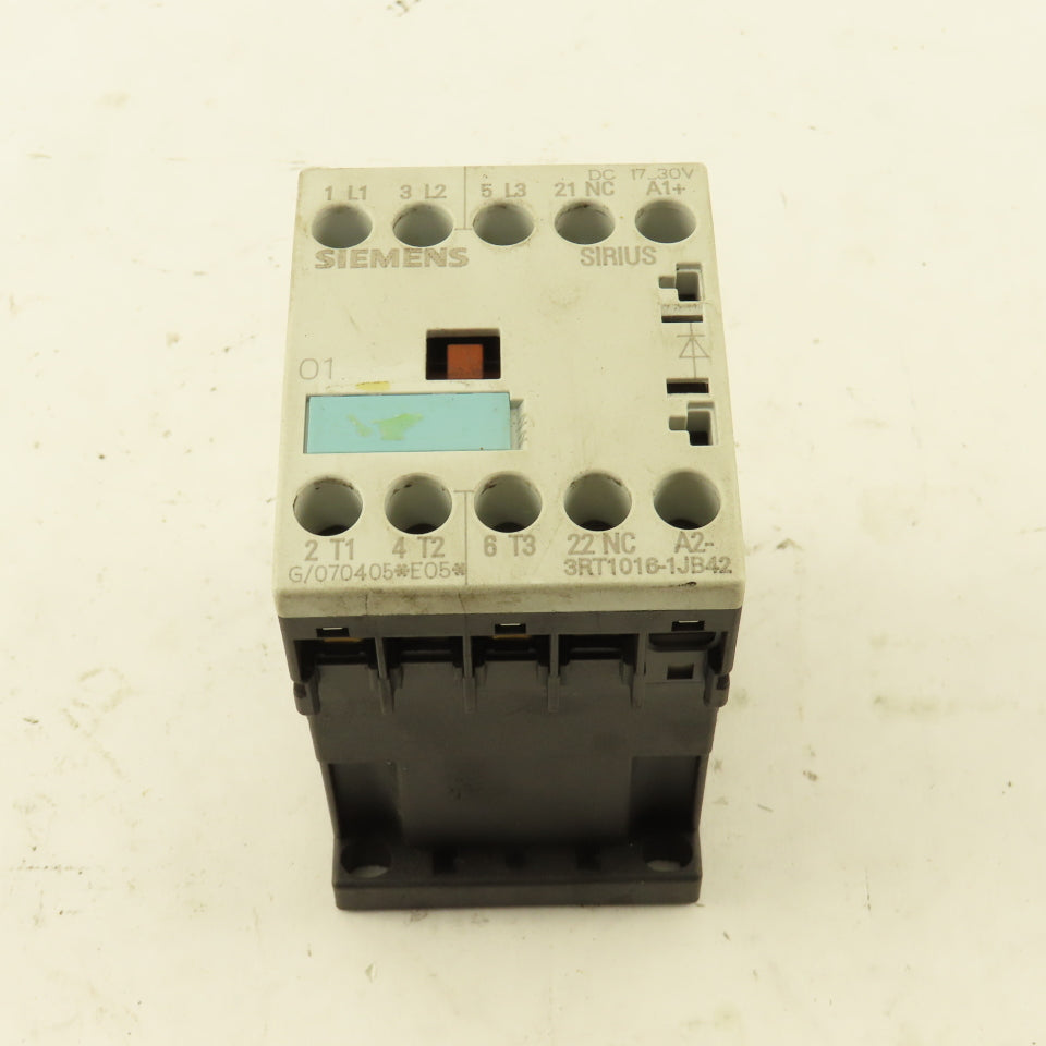 Siemens 3RT1016-1JB42 600V 20A Contactor 17-30V Coil