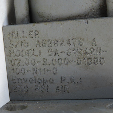 Miller DA-61R42N 2" Bore 8" Double Ended Stroke Air Cylinder 250 PSI