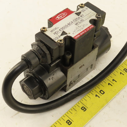 Toyooki HDI-43SGS-BCA-025A-WY Double Solenoid Hydraulic Valve 4/3 Closed 100V