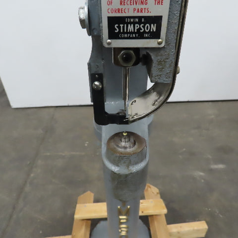 Stimpson R1 Foot Powered Riveter Machine Eyelets Grommet Snap Fasteners