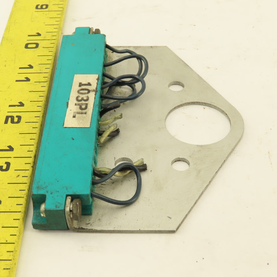 AMP 3-582151-4 35 Female Pin Edge Connector