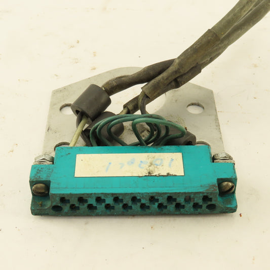 AMP 3-582151-1 17 Female Pin Edge Connector