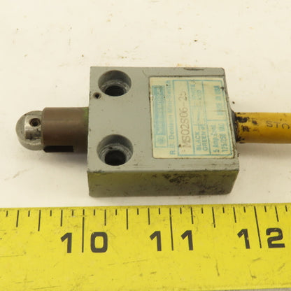 Telemecanique MS02S06-25 125/250VAC 5A Roller Plunger Limit Switch