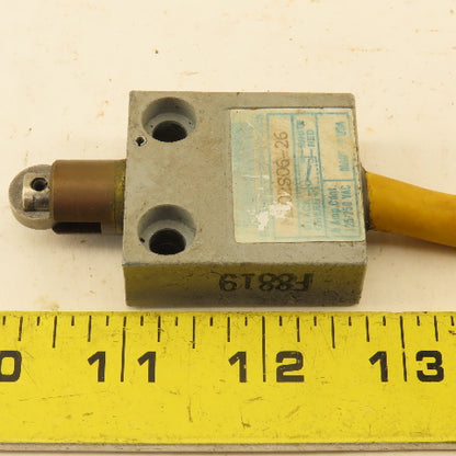 Telemecanique MS02S06-26 125/250VAC 5A Roller Plunger Limit Switch