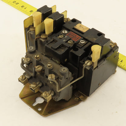 Allen Bradley 709-A0D103 600V 5Hp Contactor Size 0 Starter 120V Coil