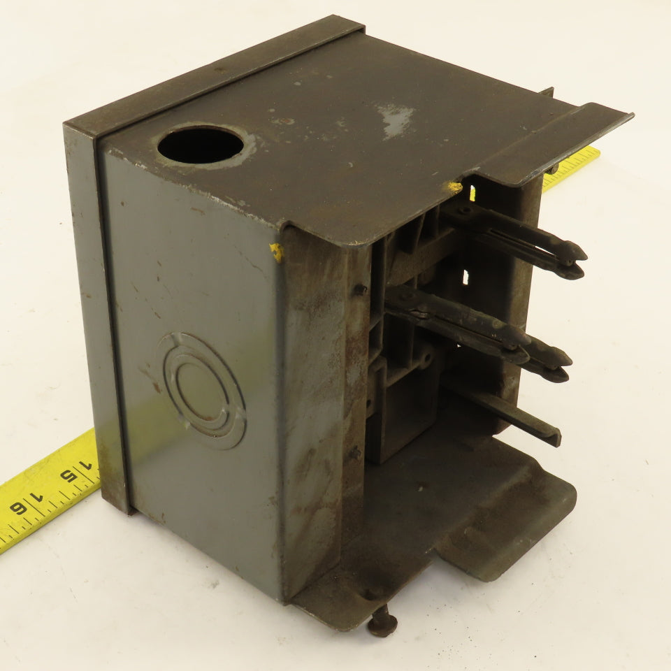 Bulldog Electric XEQ350 Bustribution X100 240VAC 50A Circuit Breaker Plug