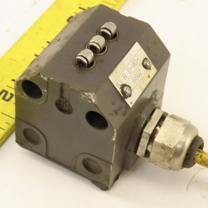 Balluff B3 R8-40-11 Mechanical Multiple Position Limit Switch 3 Way