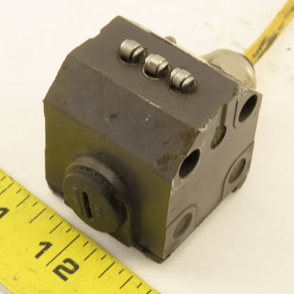 Balluff B3 R8-40-11 Mechanical Multiple Position Limit Switch 3 Way