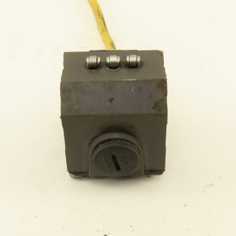 Balluff B3 R8-40-11 Mechanical Multiple Position Limit Switch 3 Way