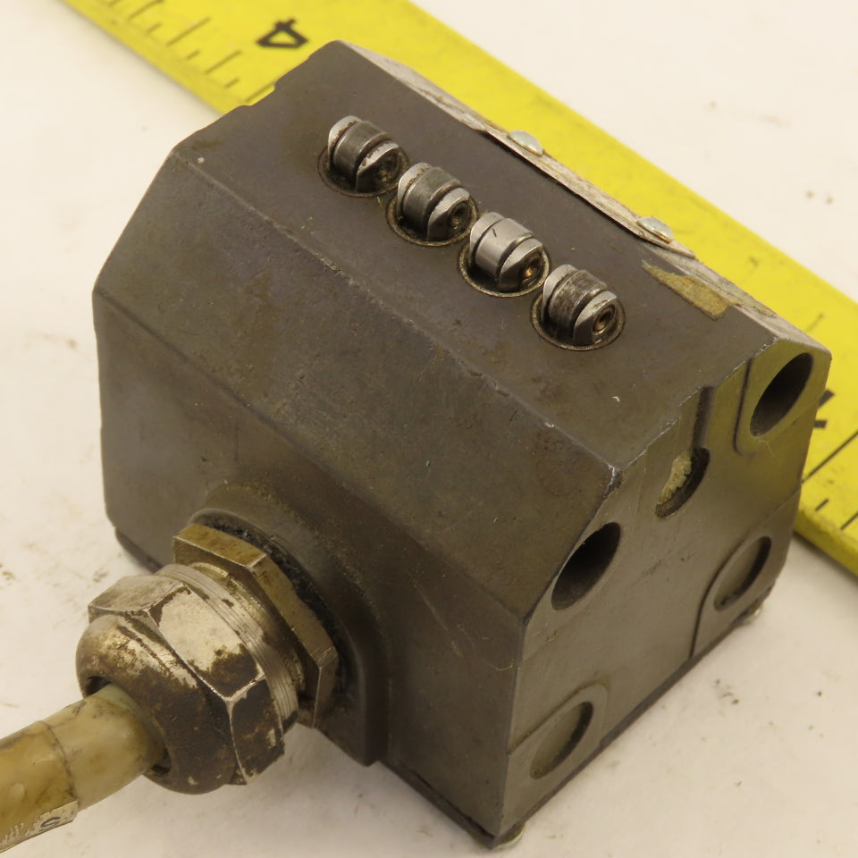 Balluff B4 R08-40-11 Mechanical Multiple Position Limit Switch 4 Way