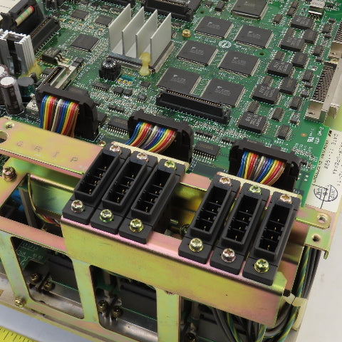 Yaskawa CACR-UP6AAA Servo Drive Controller