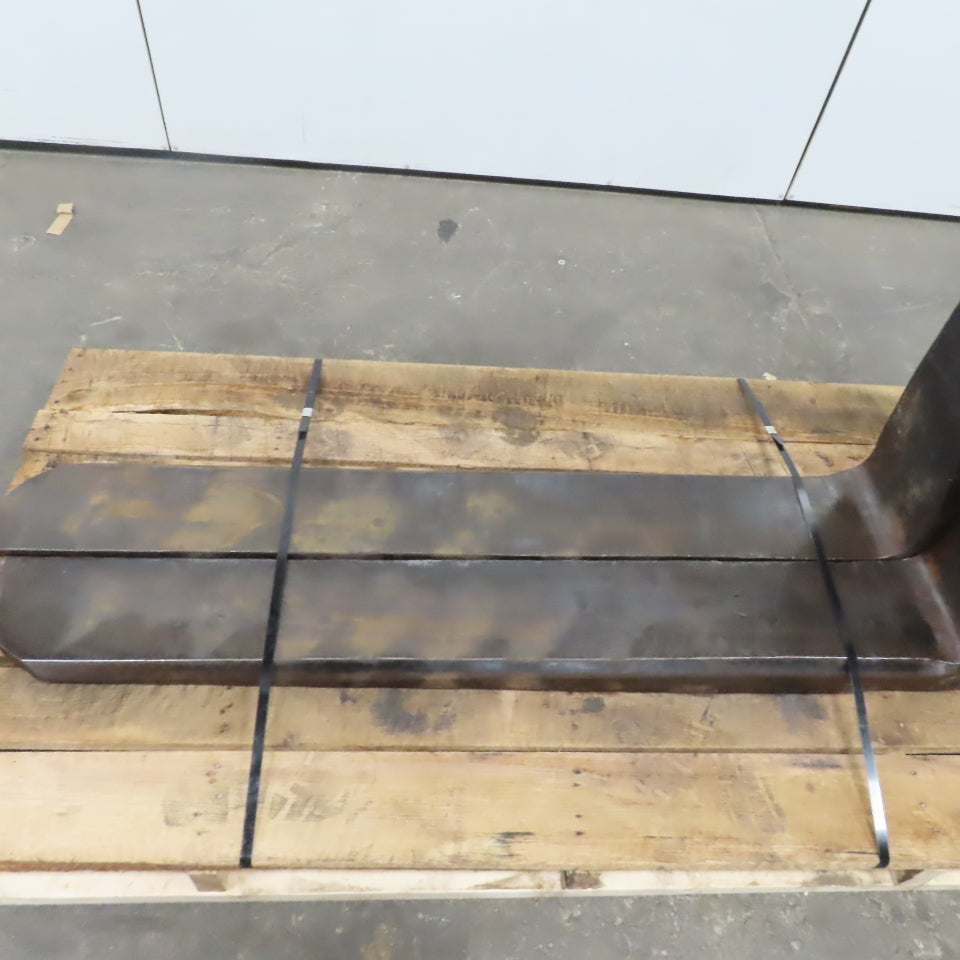 60" Full Taper Rod Pin Mount Forklift Forks 8"x3" 20,600 lb Cap Ea. for 4" Shaft