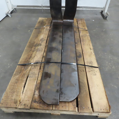 60" Full Taper Rod Pin Mount Forklift Forks 8"x3" 20,600 lb Cap Ea. for 4" Shaft
