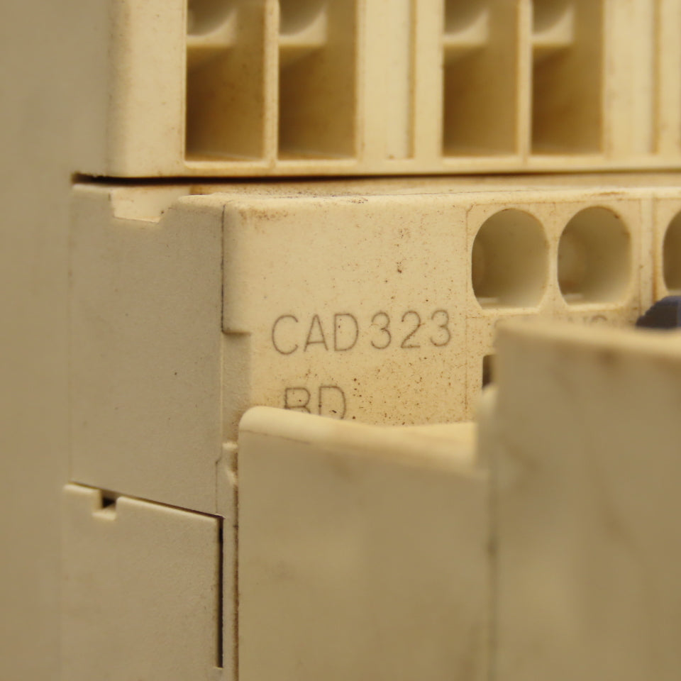Telemecanique CAD323 600V 10A Contactor Relay W/ 0.1-3s Timer