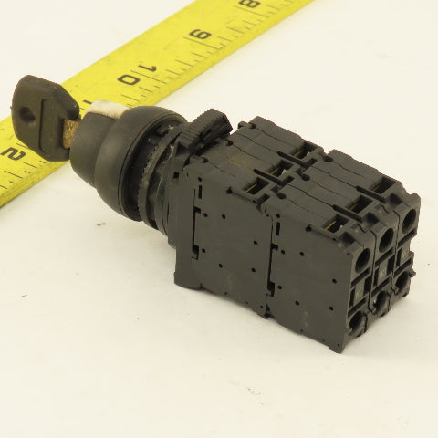 Allen Bradley 3 Position Keyed Selector Switch 600V 10A