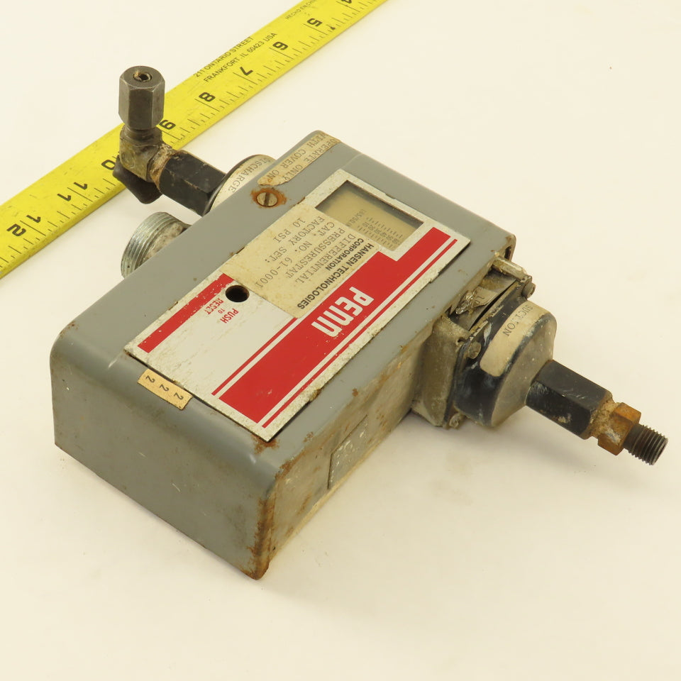 Penn 61-0001 Differential Pressure Gauge 8/70PSI