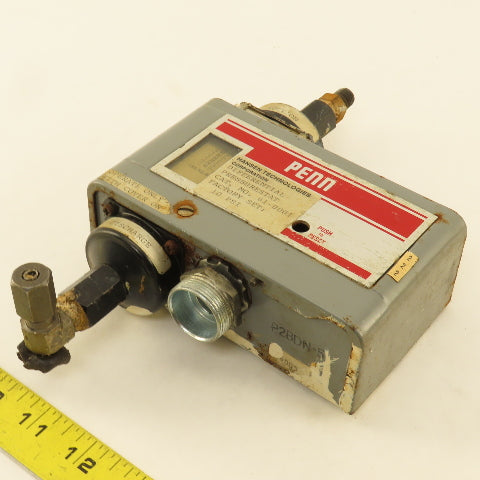 Penn 61-0001 Differential Pressure Gauge 8/70PSI
