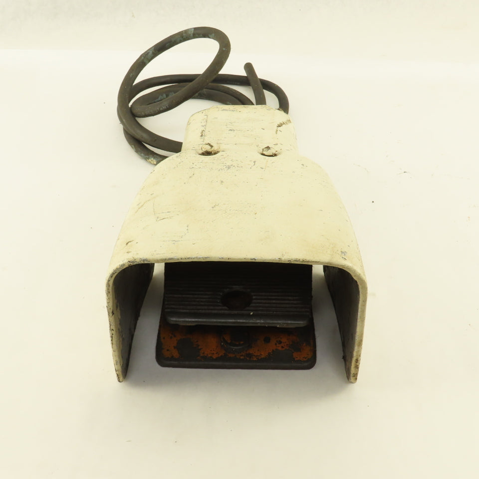 600V MAX Linemaster Hercules Style Cast Iron Guarded Foot Control Switch