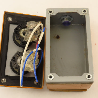 Wiegmann PB2 2 Button Operator Control Enclosure E-Stop 2 Way Selector 600V