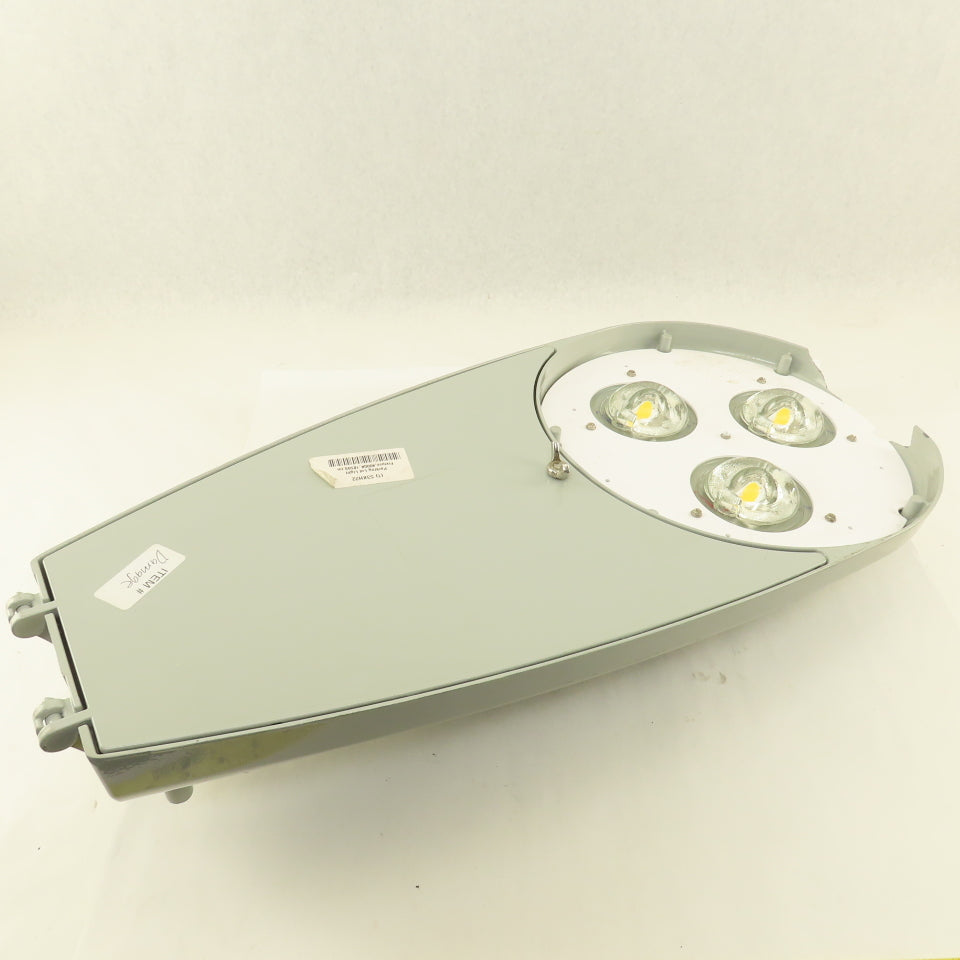 American Electric ATBM P40 MVOLT R5 MP LED Parking Lot Light 150-400W Damaged