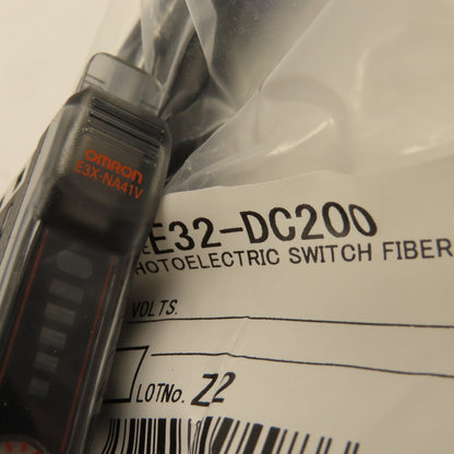 Omron E3X-NA41V E32-DC200 Fiber Optic Photo Electric Switch Amplifier 2M Cable