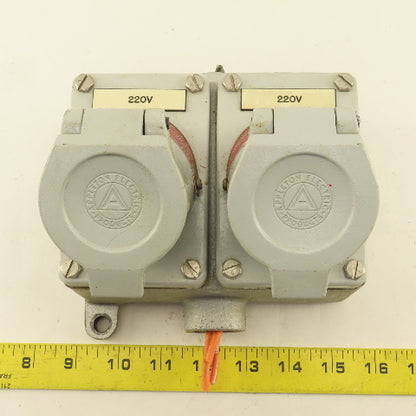 Appleton EFSR-20232 20A 250VAC Interlocked Hazardous Location 2 Gang Plug Box