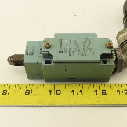 Telemecanique XCK-J H7 240V 3A Plunger Limit Switch