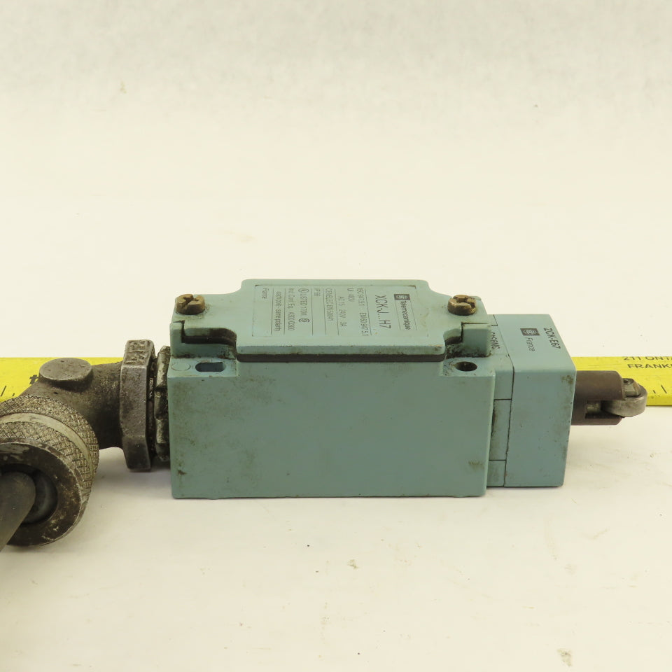 Telemecanique XCK-J H7 240V 3A Plunger Limit Switch