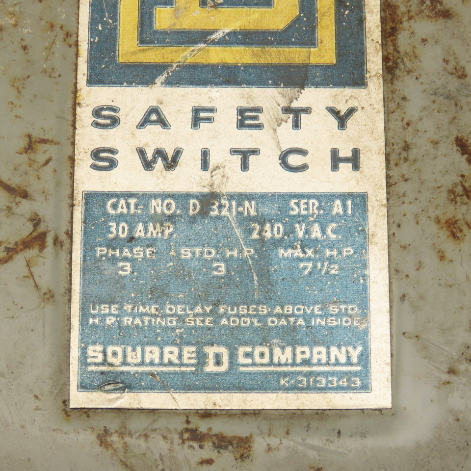 Square D D 321-N 30A 240V 3Ph 3 Pole Fused Safety Disconnect Switch
