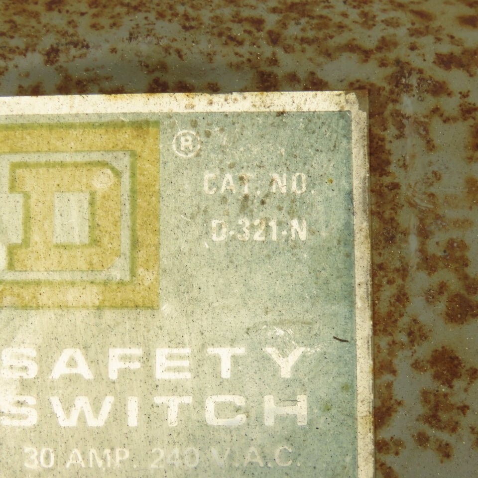 Square D D 321-N 30A 240V 3Ph 3 Pole Fused Safety Disconnect Switch