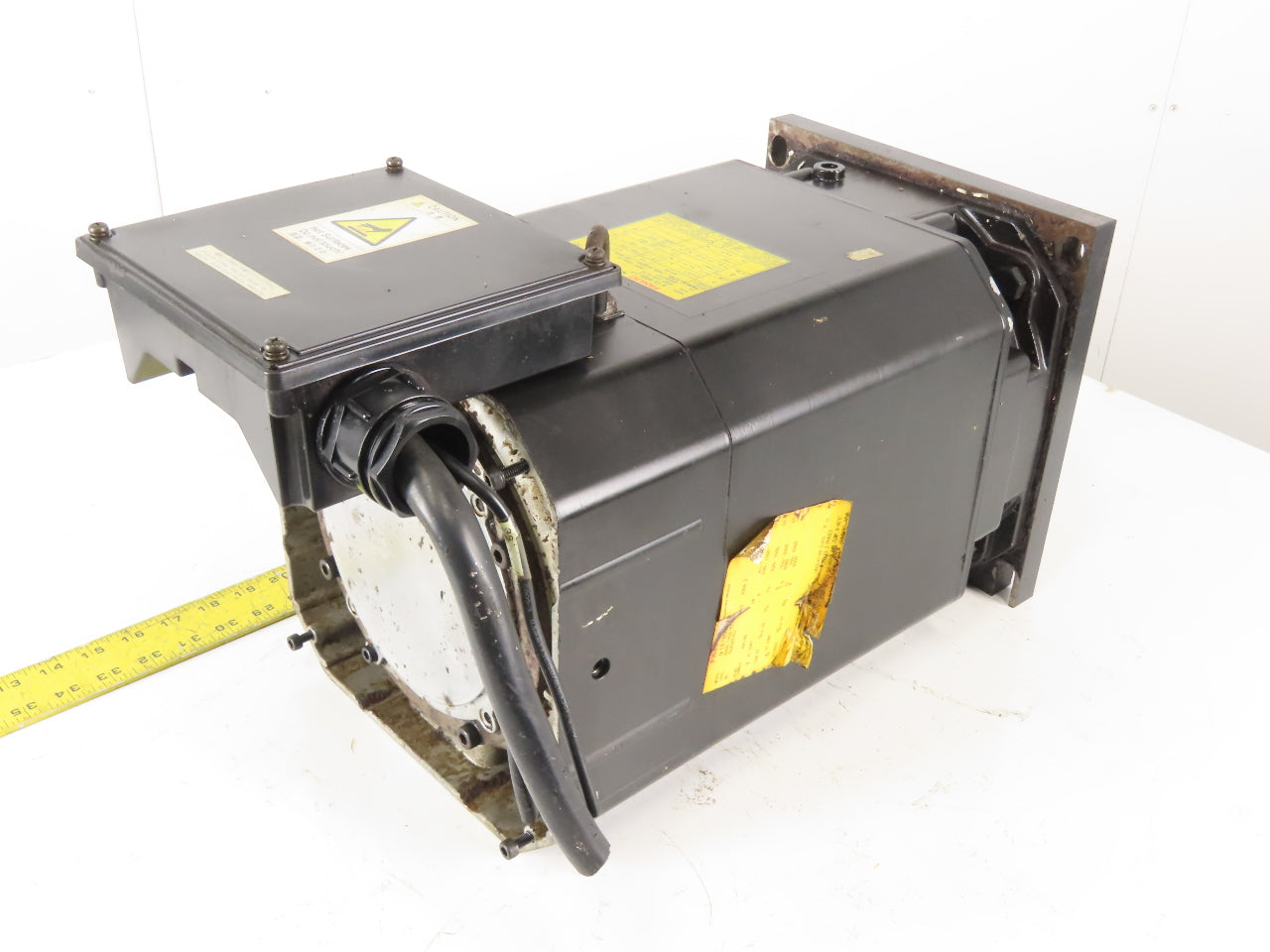 Fanuc A06B-1456-B110 a18/8000iP 11kW 8000RPM MAX 139/220V AC Spindle Servo Motor