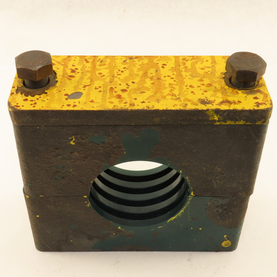 Stauff Gr. 8 90mm 3-1/2" Tube Vibration Dampening Clamp Body