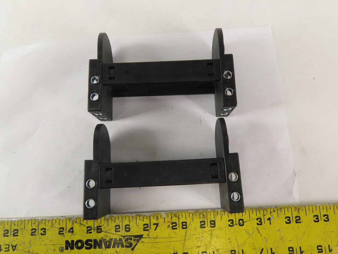 Igus 2220.20 4" x 1" Energy Chain Cable Carrier Anchor Bracket Lot Of 2
