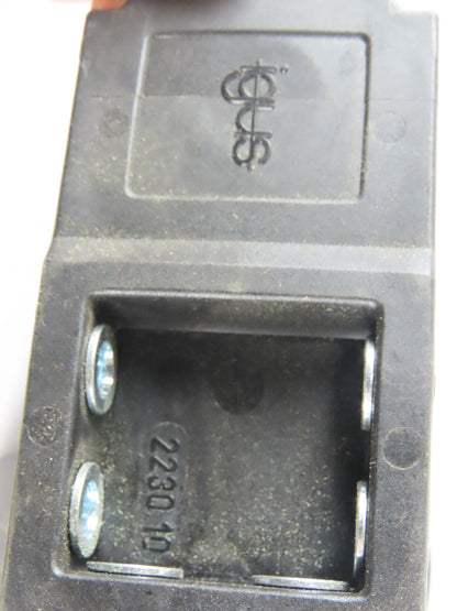 Igus 2220.10 2" x 1" Energy Chain Cable Carrier Anchor Bracket Lot Of 2