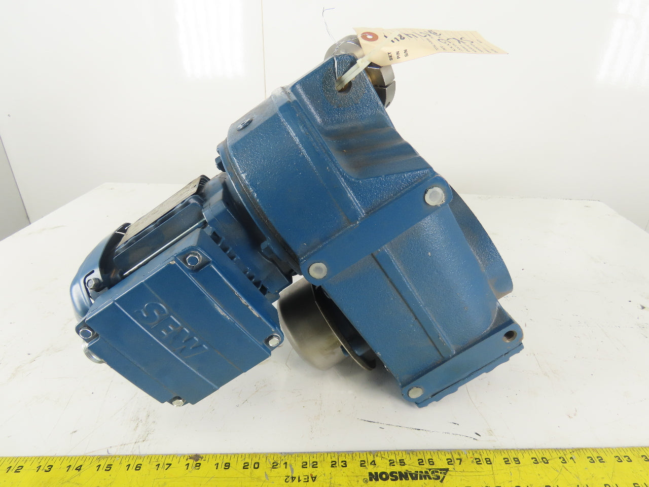 Sew FT57BDRS71S4 199.70:1 Ratio 6.9RPM Output .5Hp 220D/420Y V 50Hz Gear Motor