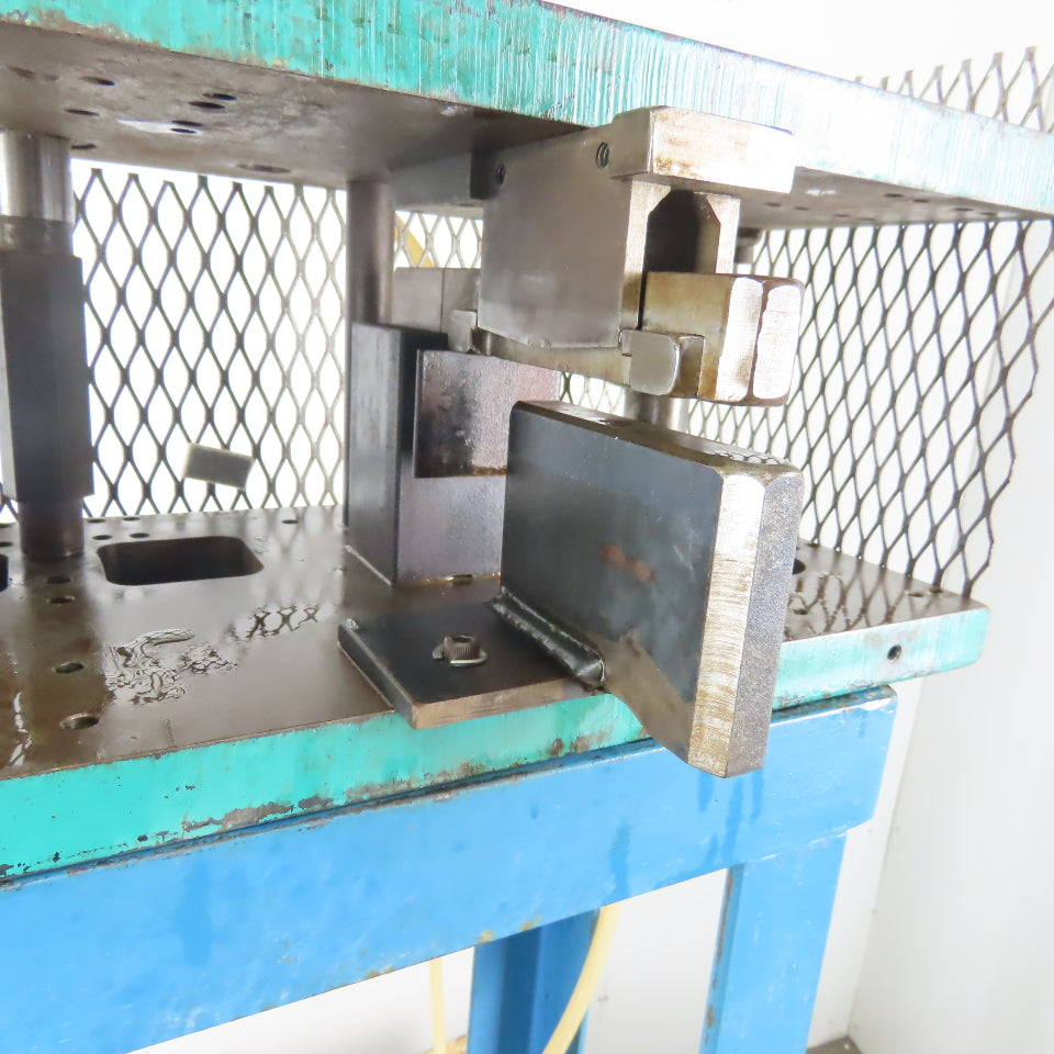 2-1/2" Stroke Pneumatic Air Powered 2 Post Toggle/Punch Press Foot Trip