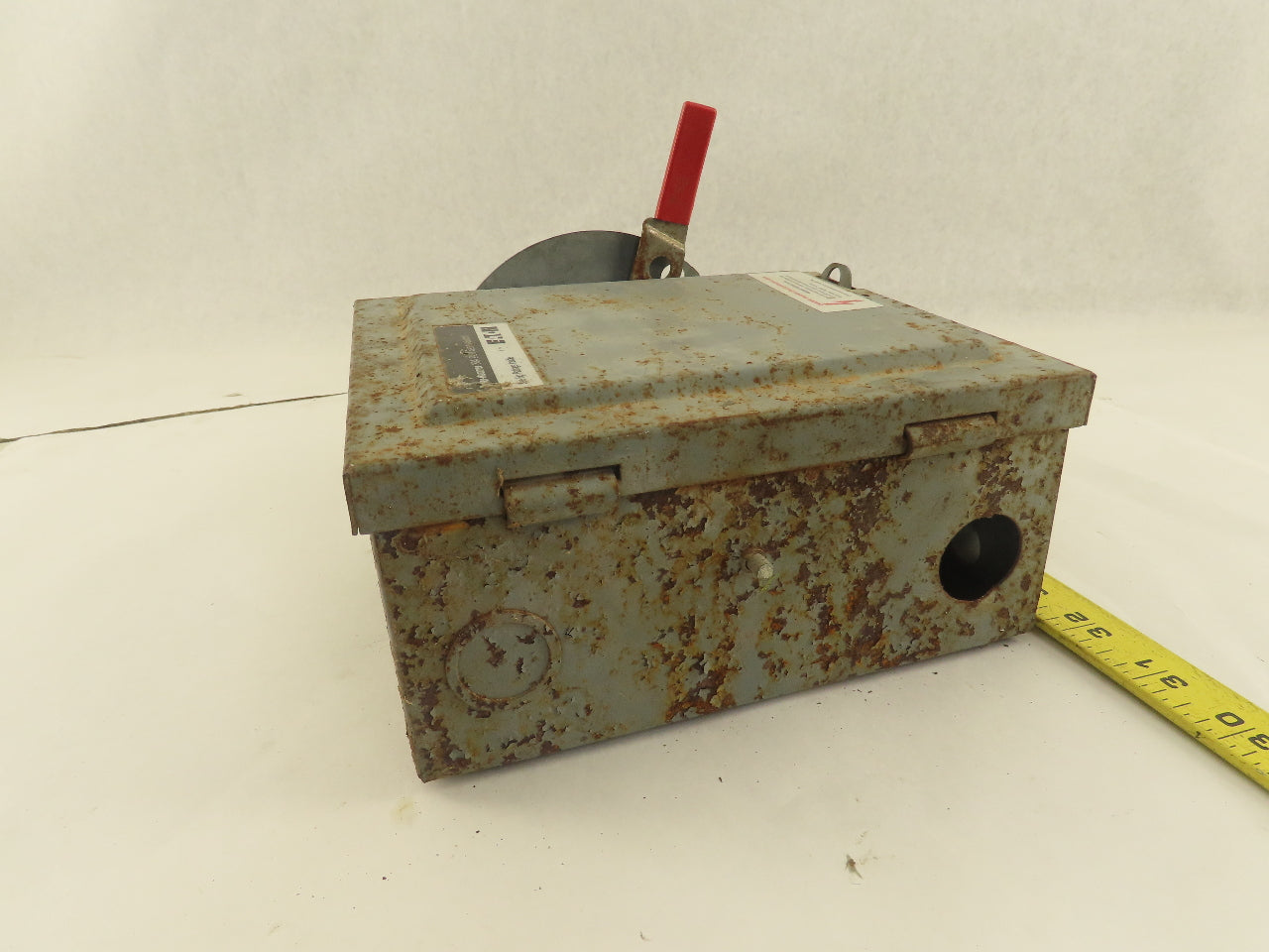 Cutler Hammer DG321NGB 30A 240V Fused Safety Disconnect Switch