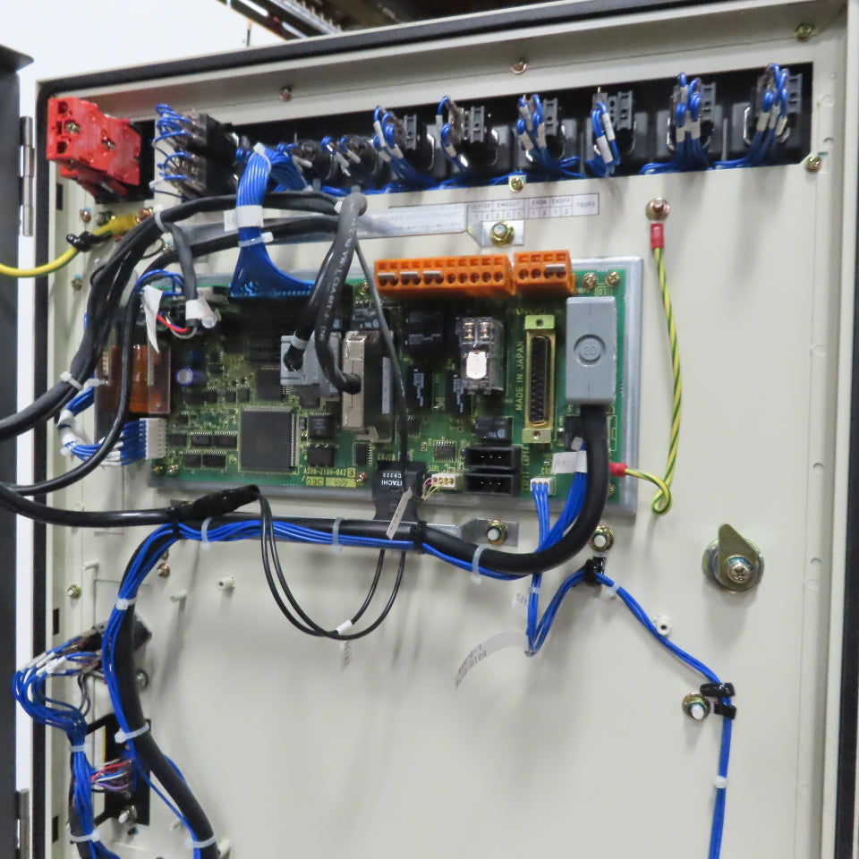 Fanuc A520i 4 Axis Robot Arm W/R-J3 System Controller 480V 3Ph Power Supply