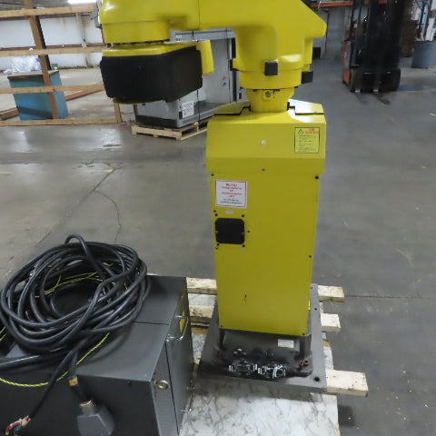 Fanuc A520i 4 Axis Robot Arm W/Controller 480V 3Ph AS IS Parts or Repair
