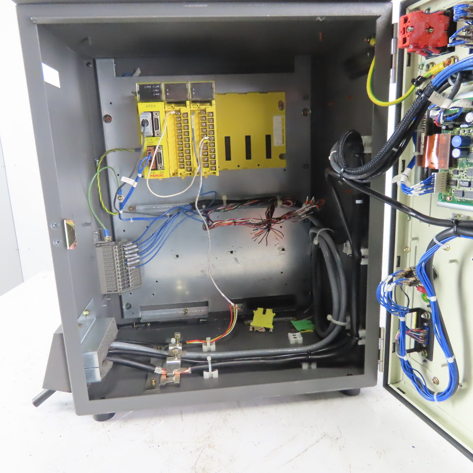 Fanuc A05B-2400-C030 System R-j3 Operation Box W/Model A I/O unit