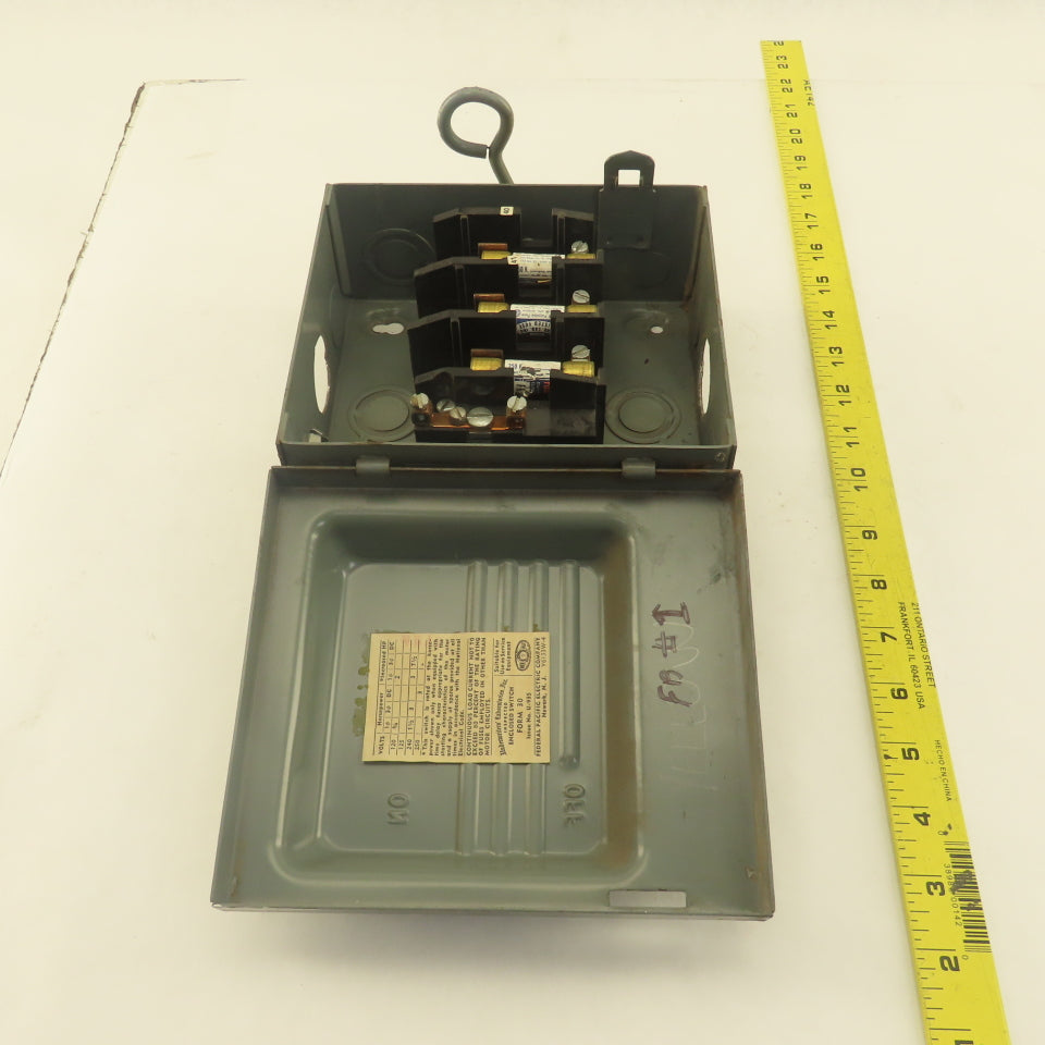 Federal 3332 SN 30A 240V Fused Safety Disconnect Switch 3 PH 3 HP