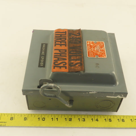 Federal 3332 SN 30A 240V Fused Safety Disconnect Switch 3 PH 3 HP